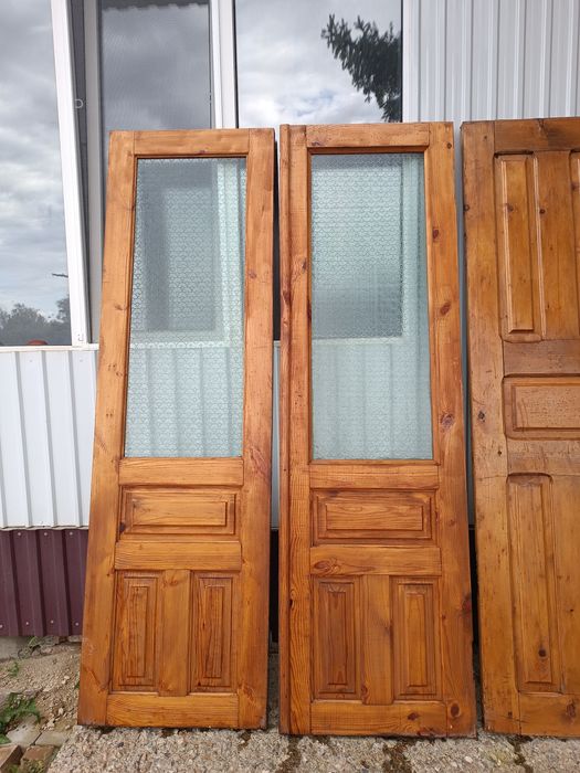 Продам деревянные двери
