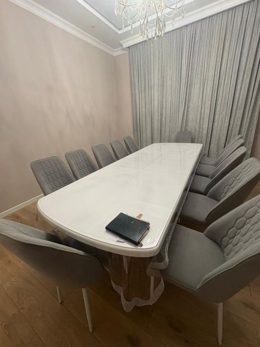 Продаются 12 стульев!