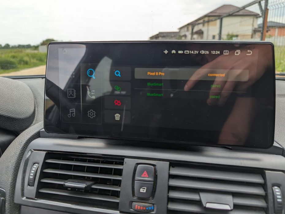 Navigatie android BMW F20 seria 1 Carplay Waze YouTube GPS