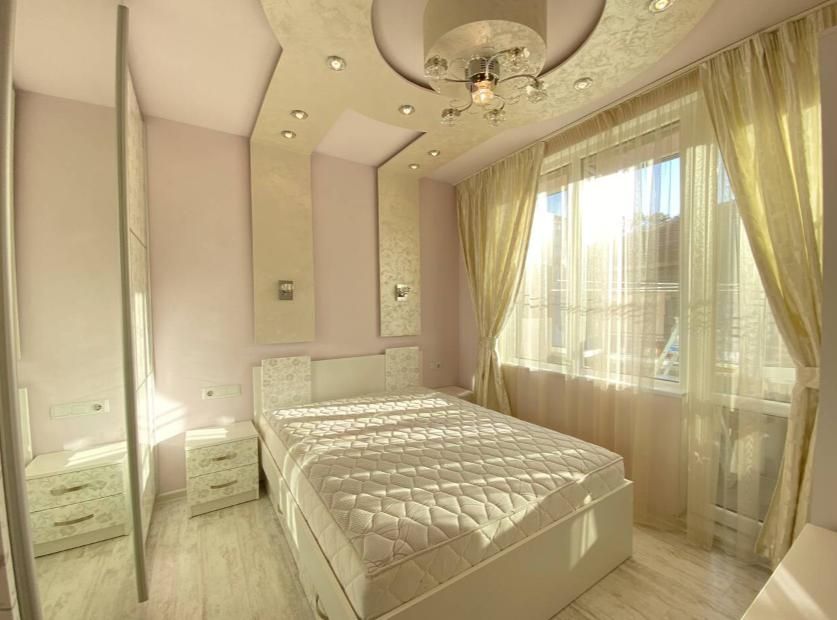 Дава се под наем Тристаен апартамент в Пловдив, Център - 70 кв.м за 561 € - Снимка #4