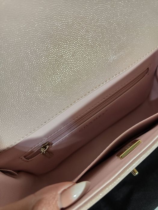 Налична чанта Chanel Preppy Coco pink