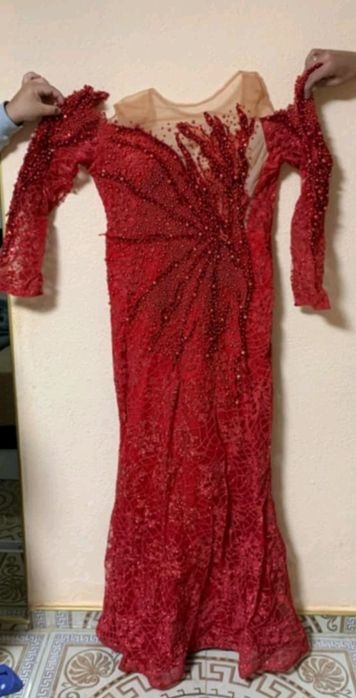 Официялна рокля, нова