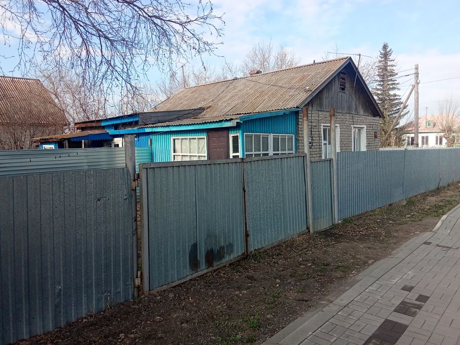 Продам полдома в красном яре.