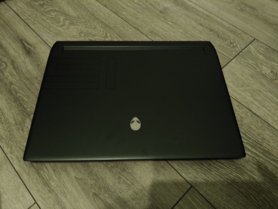 Alienware M15 R7 I7-12700H / RTX 3060 6GB / 16GB / 512GB