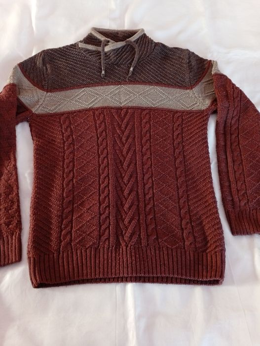 Продам тёплые  вещи на парня .