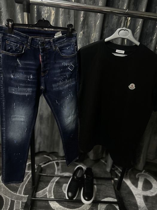 Blugi dsquared si tricouri de calitate