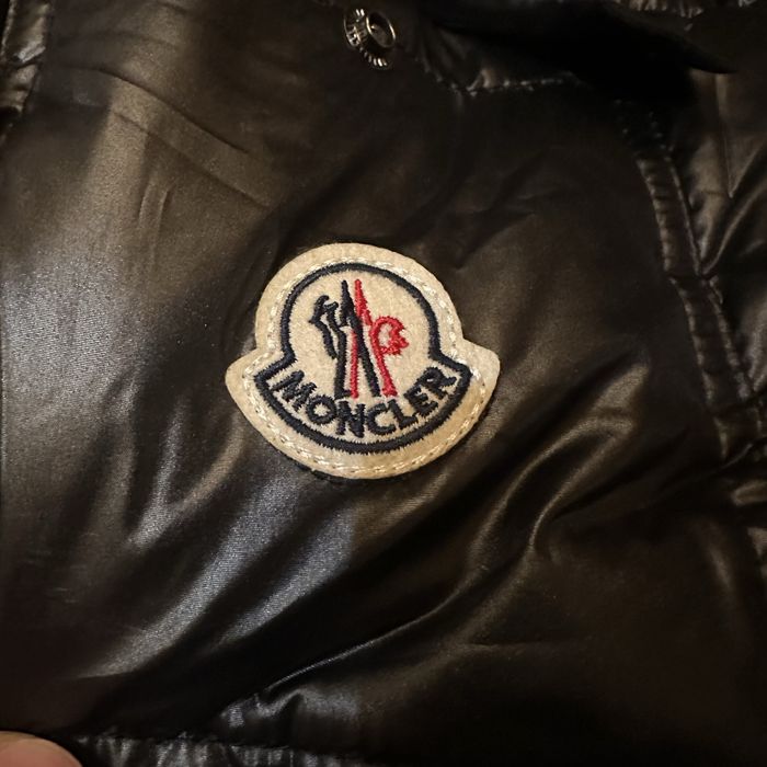 Moncler зимно яке размер L