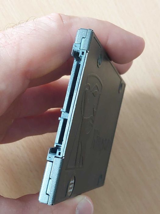 1TB, 960GB SSD Sata  - Crucial MX500, Intel D3-S4510, Kingston A400