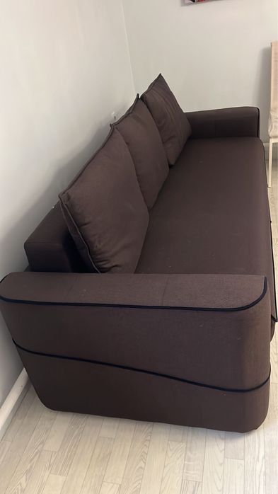 Срочно продам диван