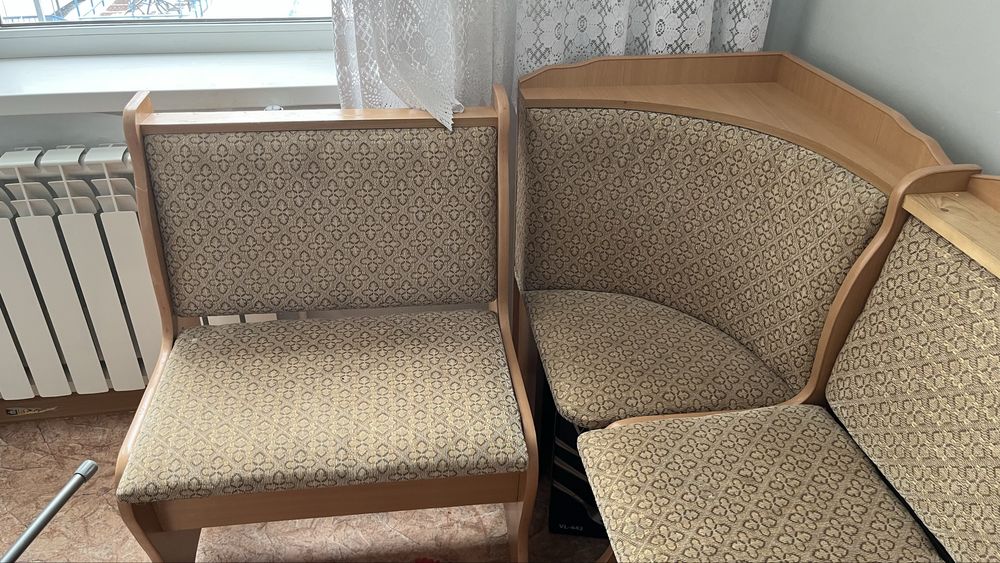 Продается кухонный стул уголок