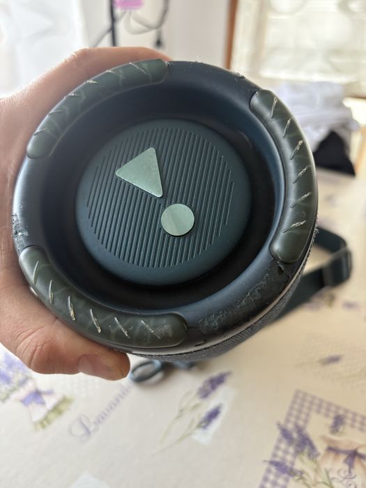 Продавам JBL XTREME 3