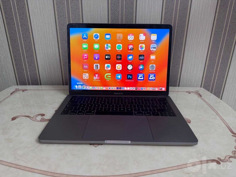 Macbook Pro 256GB Touch bar Touch ID