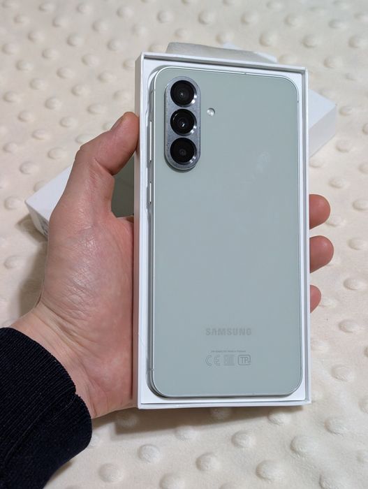 Samsung A56 128 gb Ram 8 5G EAC