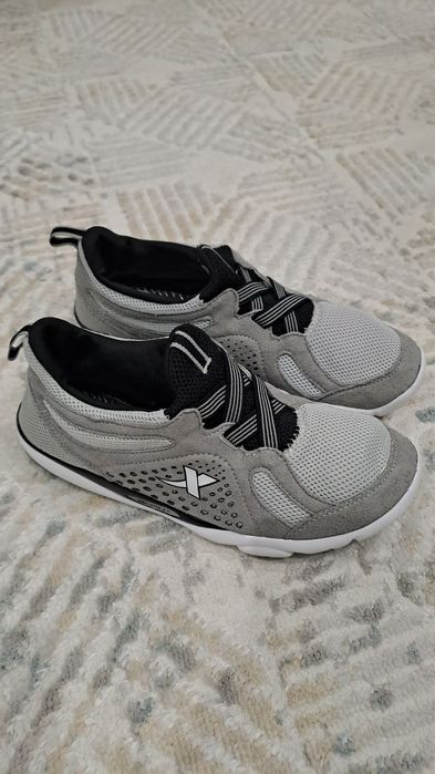 Кроссовки xtep 40 размер