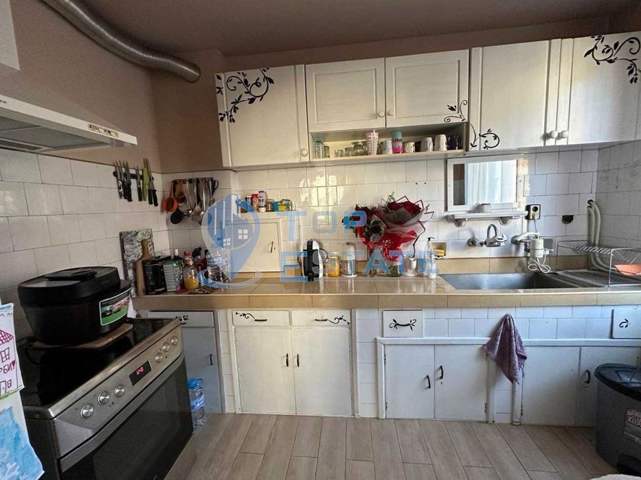 Продава се Етаж от къща в Велико Търново, Варуша - 122 кв.м за 2156 €/кв.м - Снимка #8