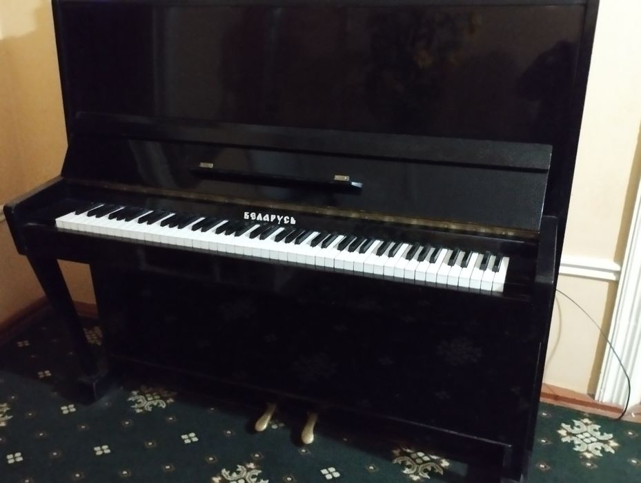 Belarus Pianino.