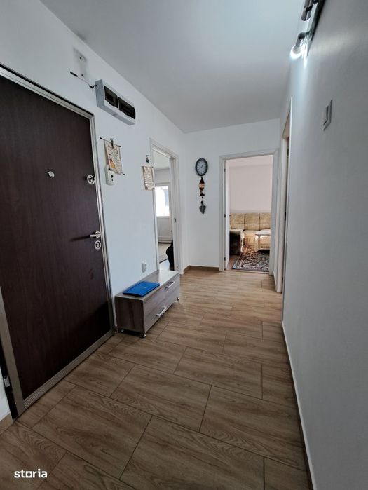 Apartament 3 cam decomandat et. 1, str Marasesti