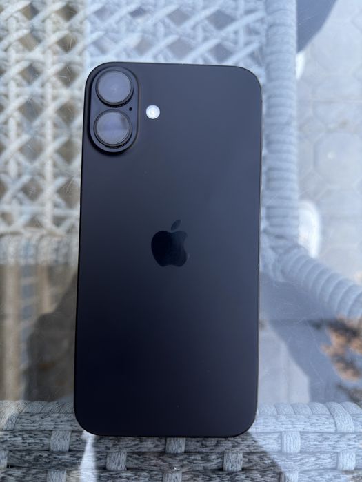 Apple Iphone 16 plus