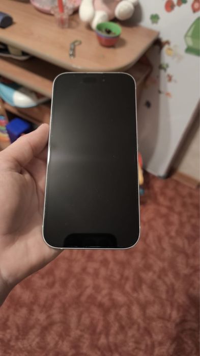 Продам Iphone 15, 128 гб