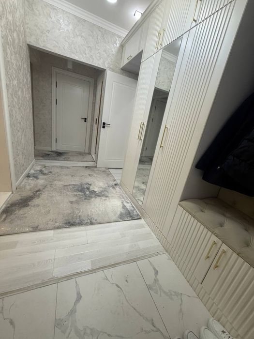 Ттз Ахмад-Югнакий Продается квартира 4/3/4 балкон 2х6 Мебелью