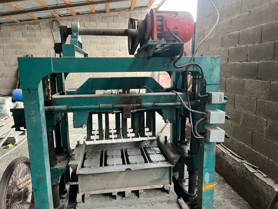 Станок для песка блока