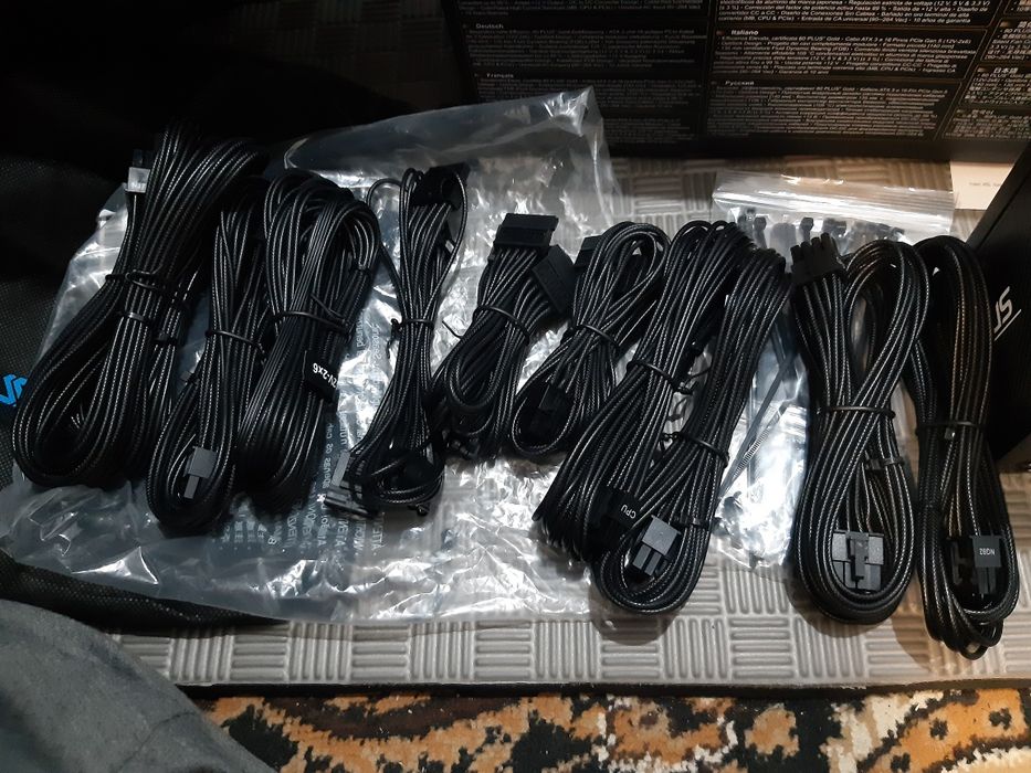 БП Seasonic Focus GX1000