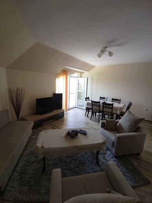 Дава се под наем Двустаен апартамент в Велинград - 70 кв.м за 255 € - Снимка #2