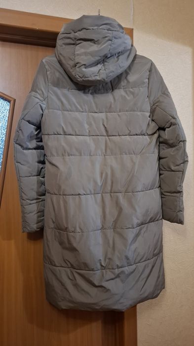 Продам куртку для девочки