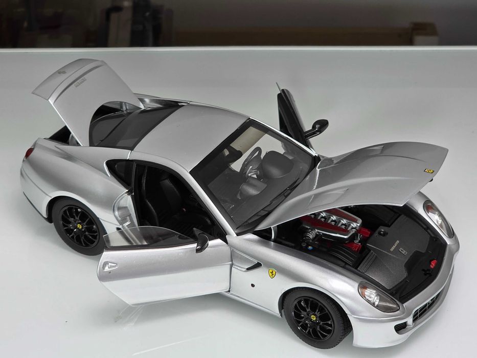 Macheta Auto Colectie 1/18 Hotwheels Elite Ferrari 599 GTB Fiorano Editie Limitata