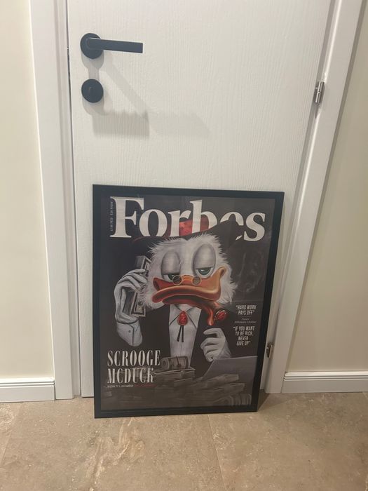 Стенна декорация върху платно -Доналд Дък ,с дървена черна рамка.