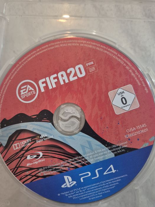 Игра за ps4 Fifa20