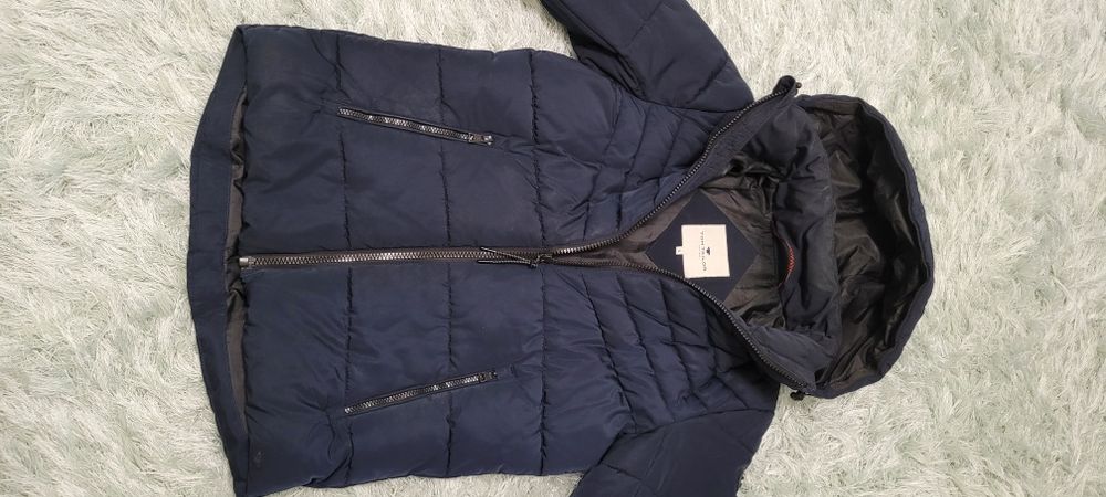 Мъжко зимно яке Tom Tailor - размер S

120 лв.