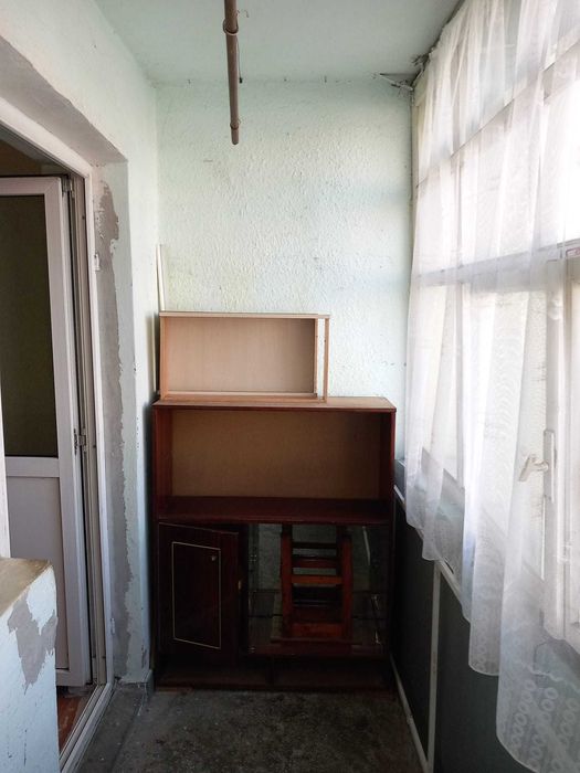 Apartament 2 camere, bucătărie, baie, hol acces, balcon, boxă subsol.