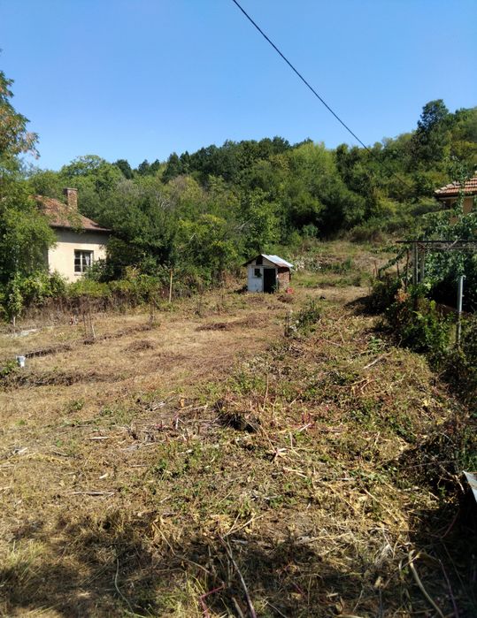 Продава парцел в с.Блатино общ.Дупница