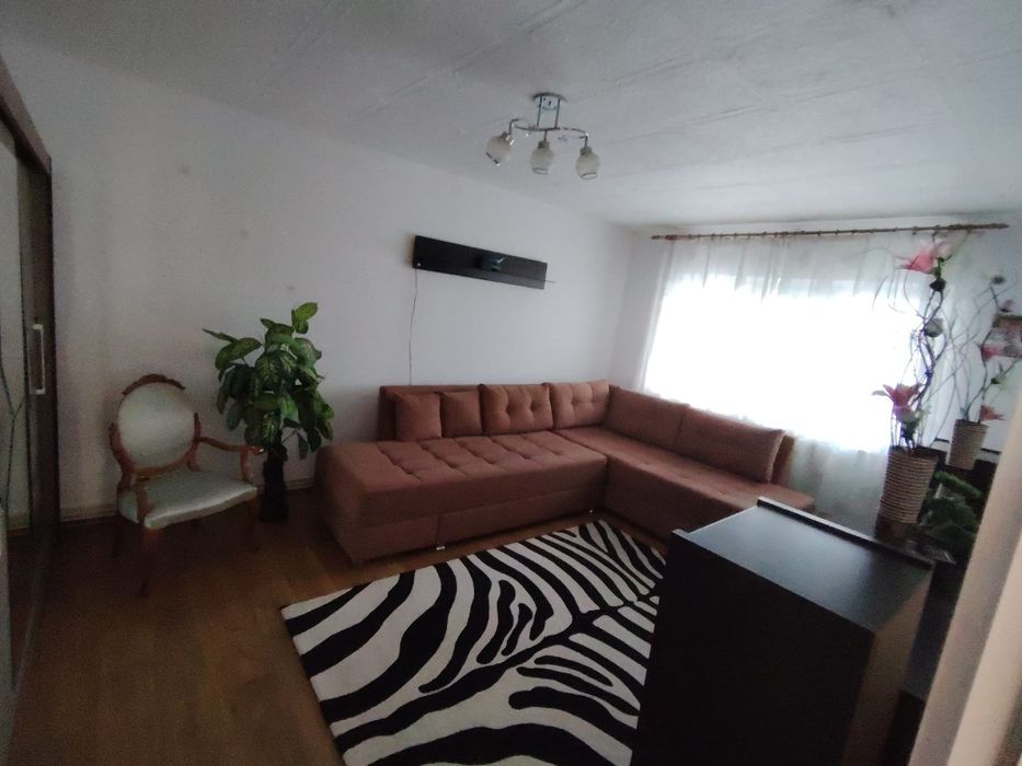 Proprietar vând apartament 3camere  în Târgoviște