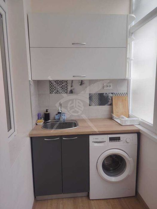 Дава се под наем Двустаен апартамент в Пловдив, Център - 45 кв.м за 359.04 € - Снимка #2