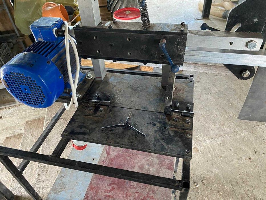 belt grinder (slefuitor)