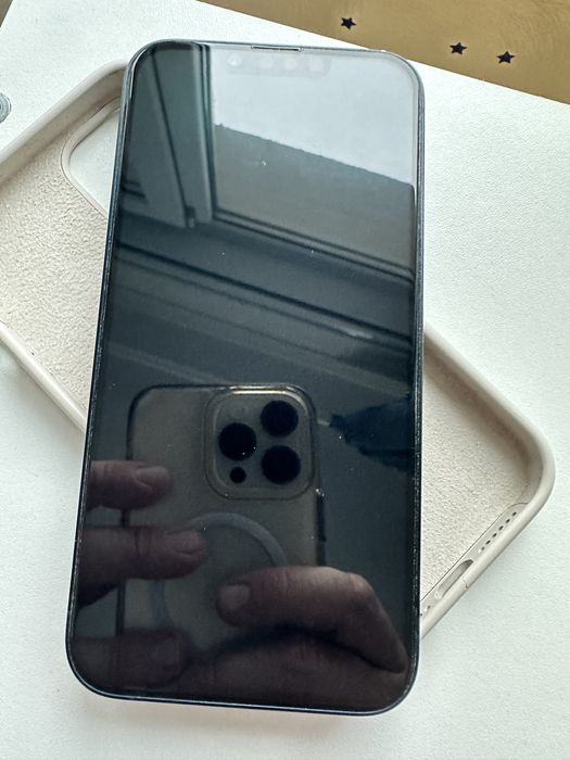 Vand iphone 14 128 gb deblocat