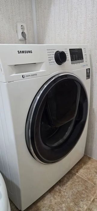 Продам стиральную машину