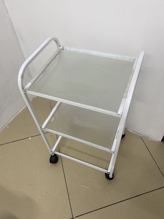 Продам косметический помощник/этажерка