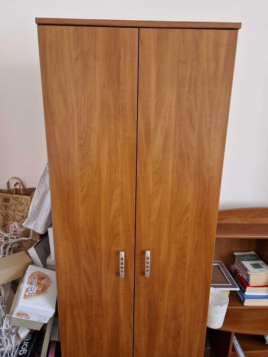 Обзавеждане за хол/трапезария - диван, секция, маса