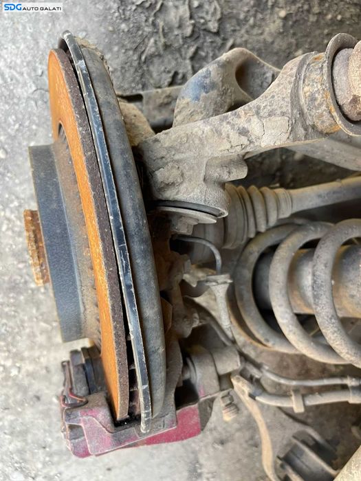 Fuzeta Dreapta Spate cu Rulment si Senzor ABS Volvo XC90 2.4 D 2002 - 2014 [C6648]