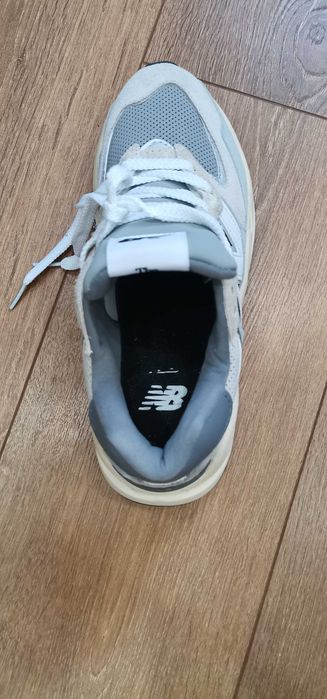 Кроссовки new balance