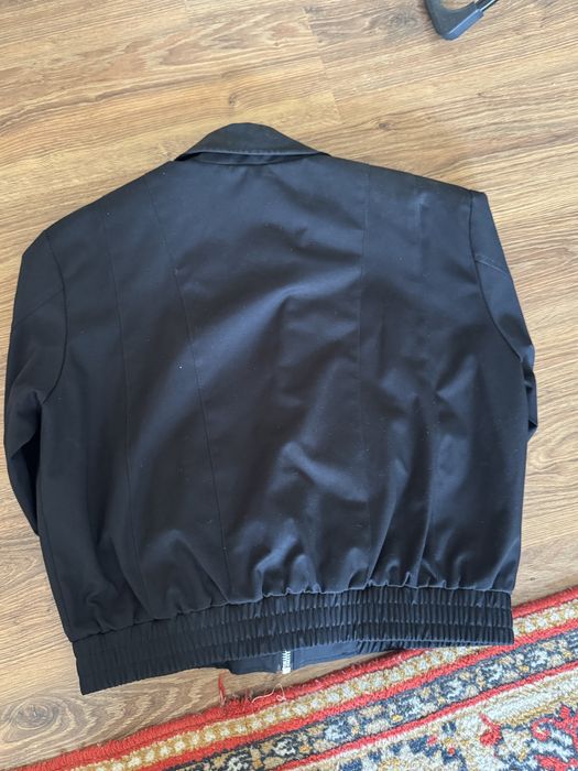 Бомбер от Pull&Bear.