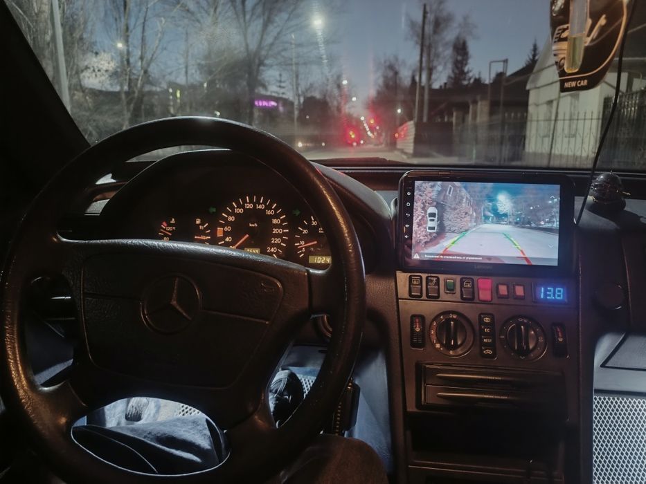 Mercedes-Benz c180 w202