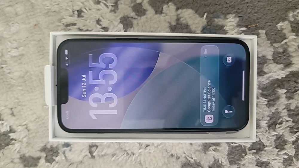 Iphone 13 yangi holatda kafolati bilan