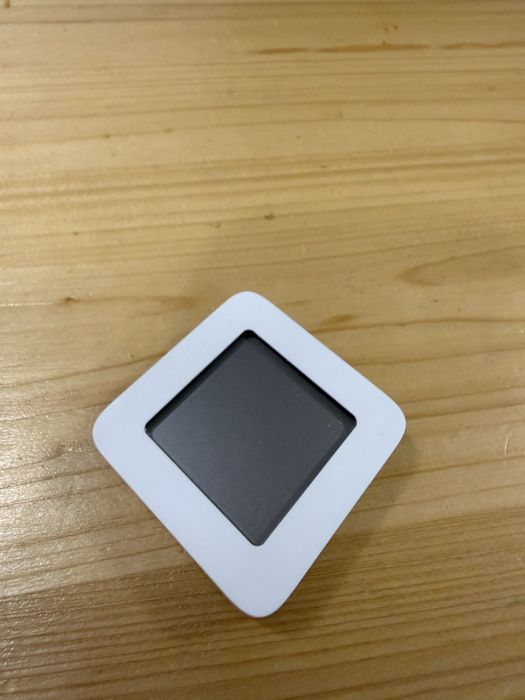 Xiaomi Mi Temperature & Humidity Monitor 2 – necesită baterie
