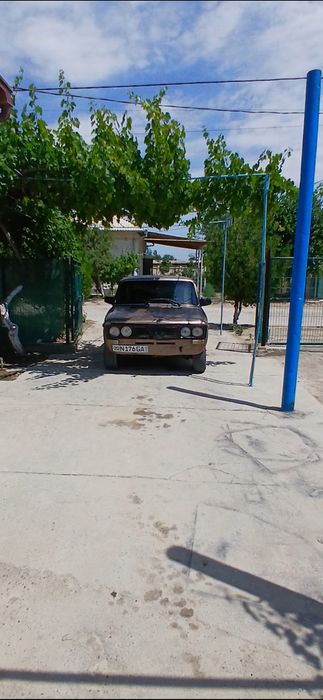 Vaz 2106 sotiladi