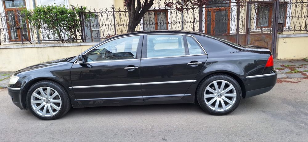 VOLKSWAGEN Phaeton 2004