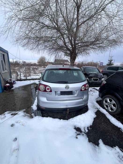 Dezmembram Volkswagen Golf 5 Plus